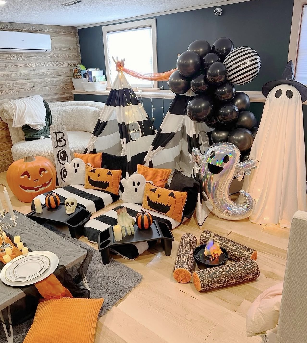 Halloween party theme
